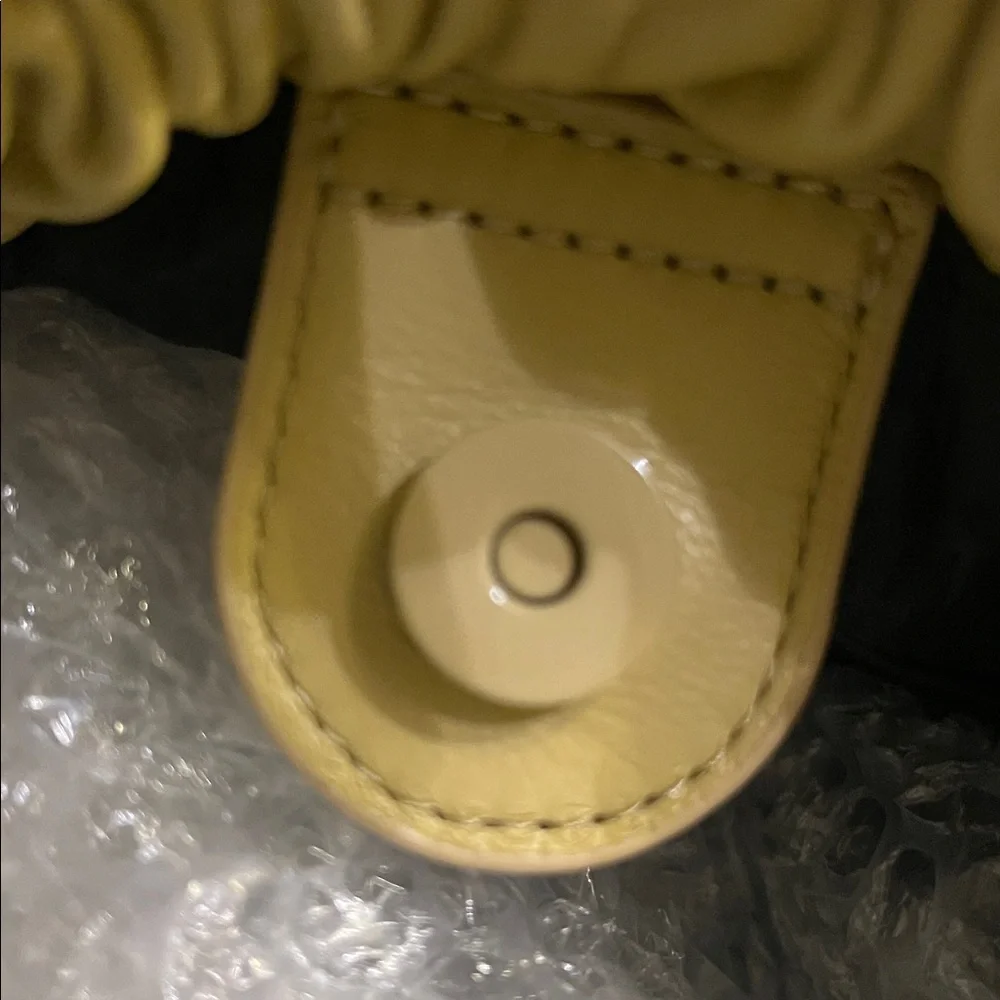 Kurt Geiger Quilted Leather Shoulder Handbag . Pristine Condition - Picture 7 of 11